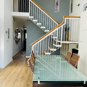 Holiday home Modern Centre House Galway