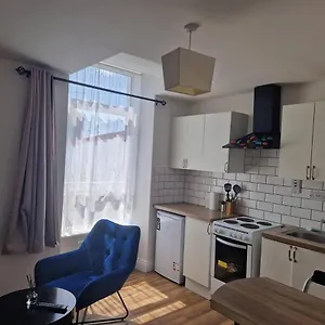 Beautiful 1-bed In Cork